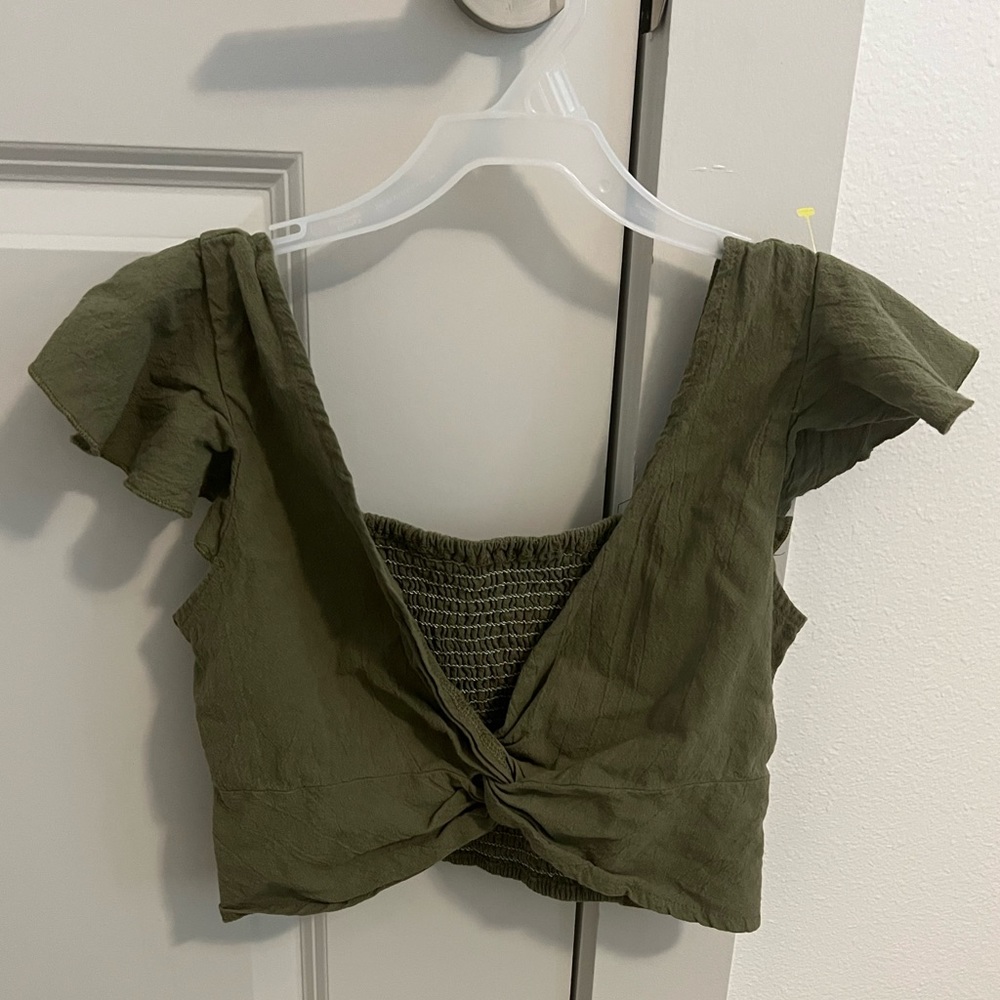SHEIN Woman’s Crop Top Size M